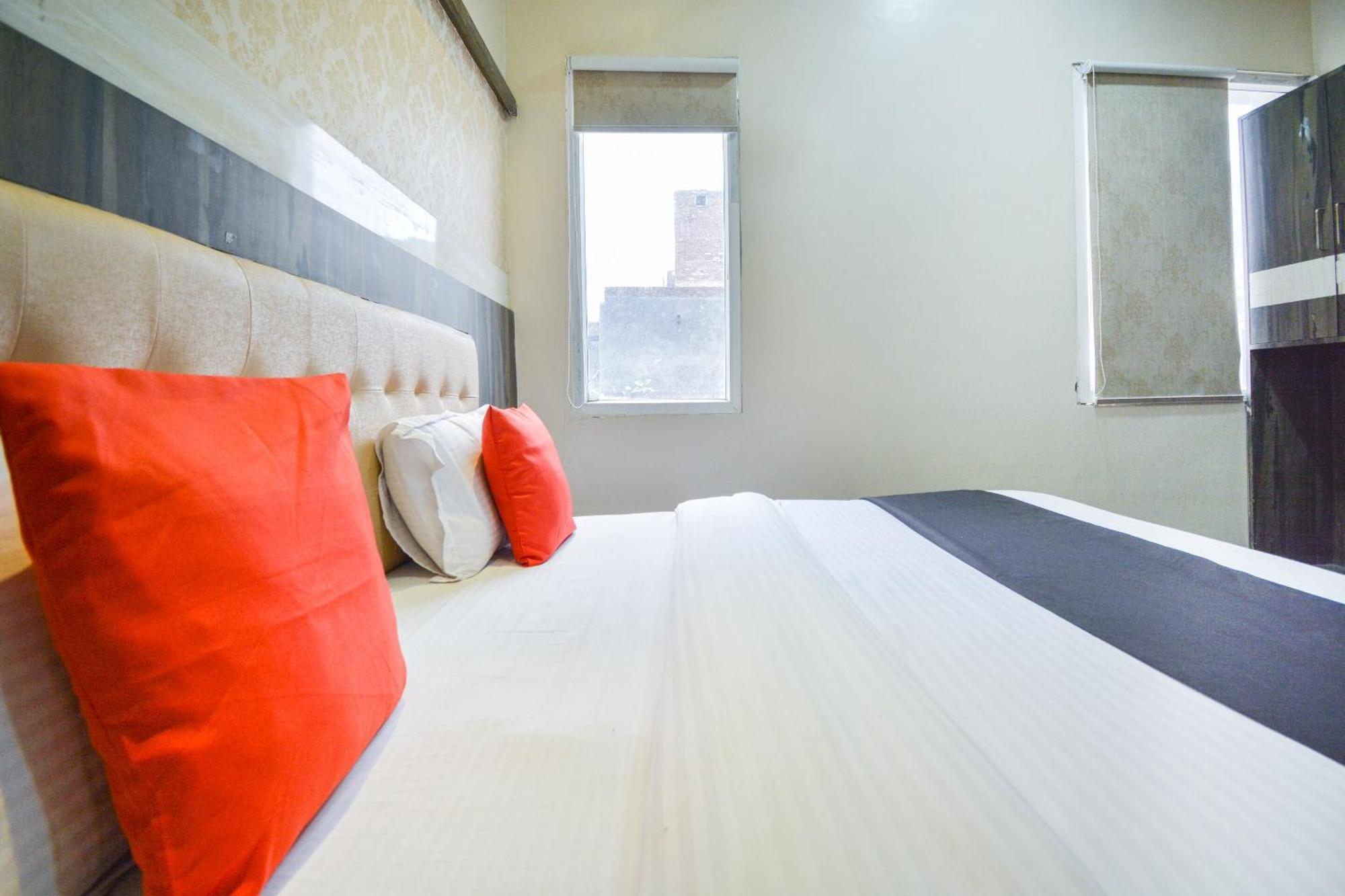 Capital O Moments Inn Amritsar Exterior foto